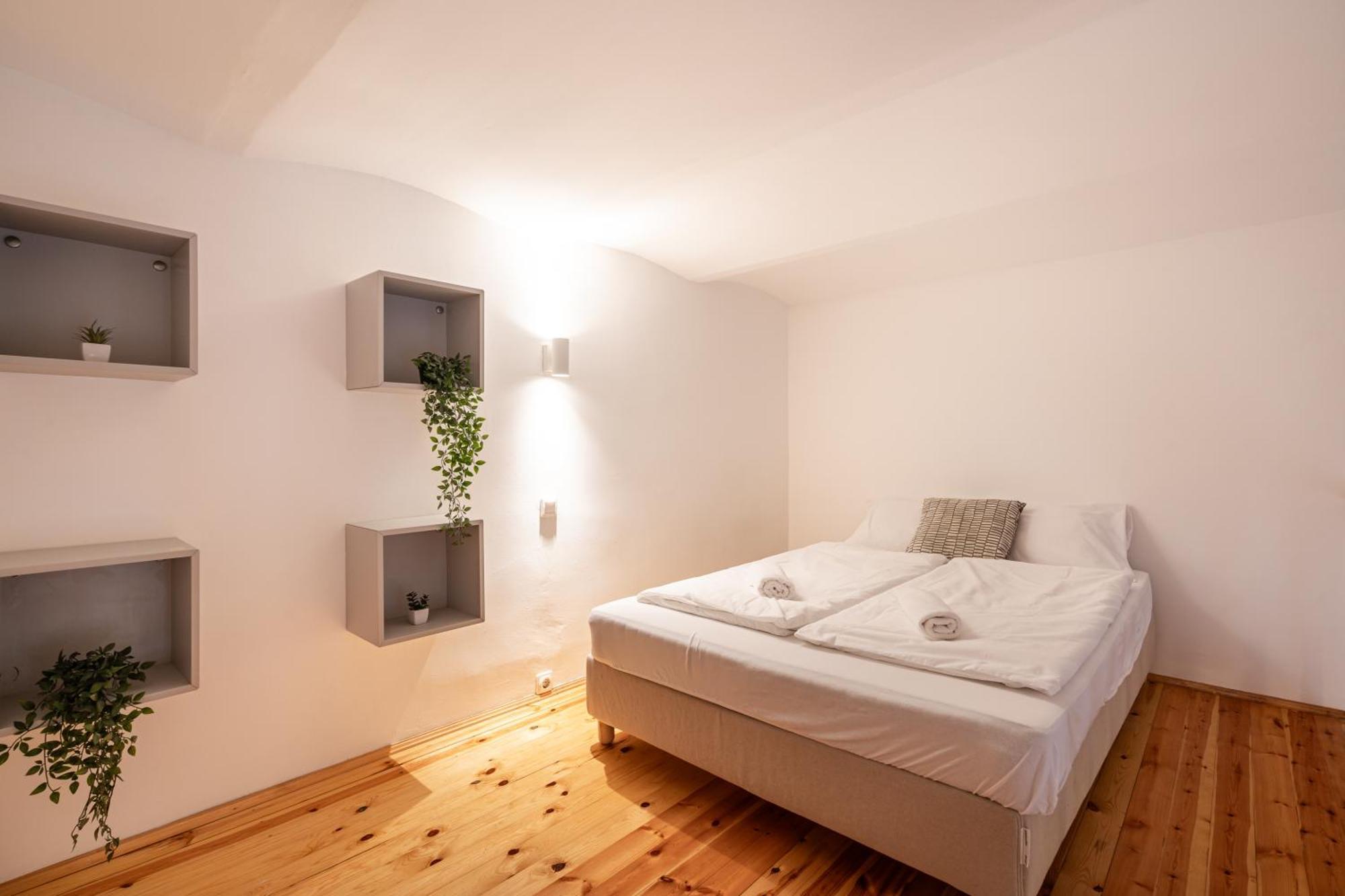 H9- Boutique Apartments, Best Location, By Bqa Budapest Bagian luar foto